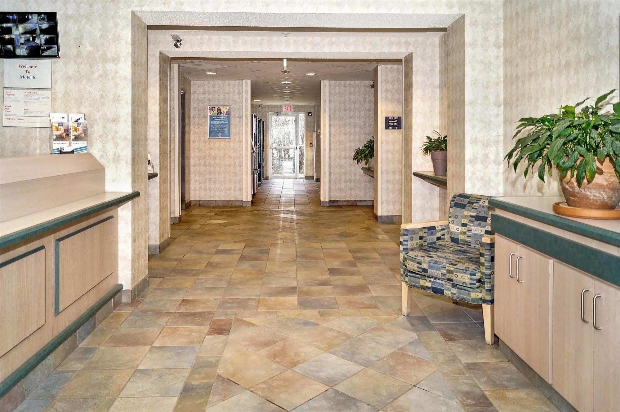Motel 6-Peterborough, On Екстер'єр фото