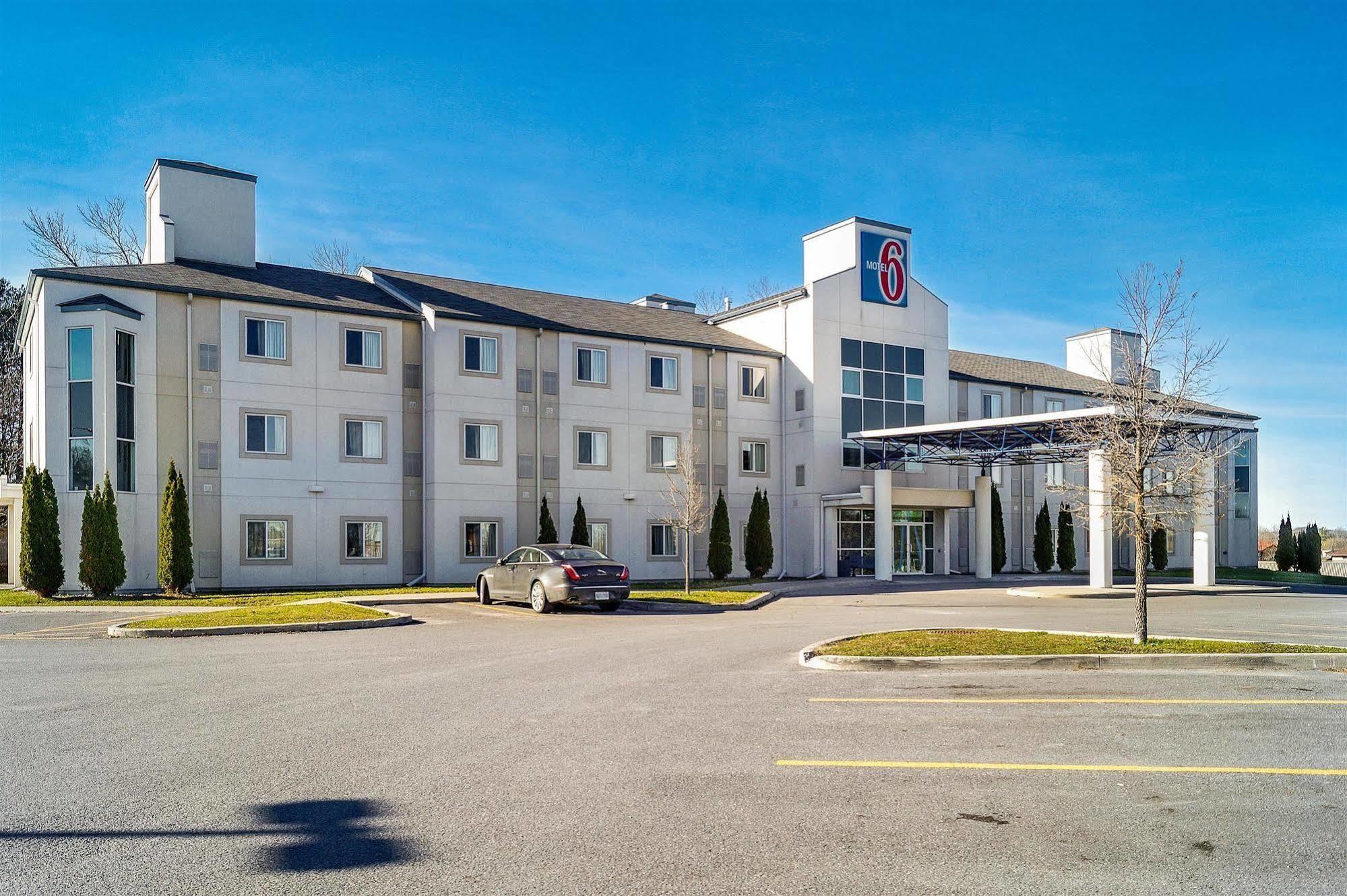 Motel 6-Peterborough, On Екстер'єр фото