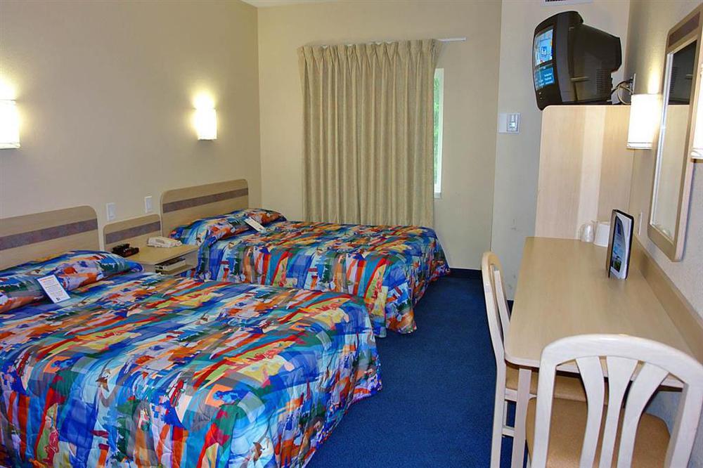 Motel 6-Peterborough, On Номер фото